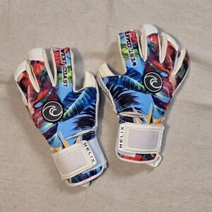 New West Coast Helix Ohana Goal Keeping Gloves Size 6